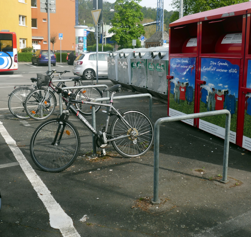 Zeughausstraße - beim großen Parkplatz